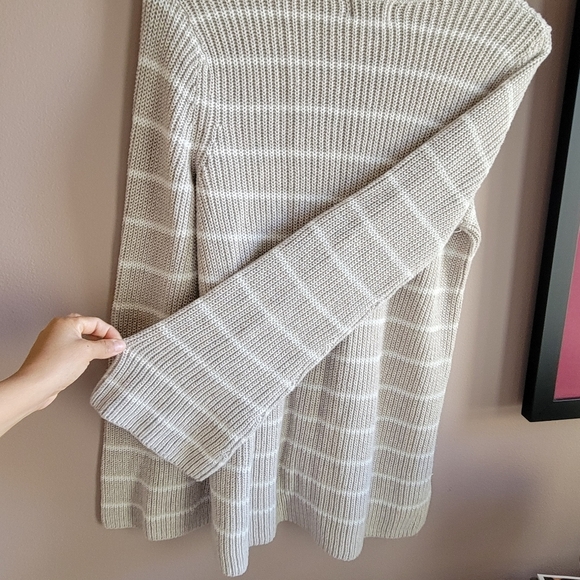 Old Navy Women's Shaker Knit Lace Up Sweater Beige/White Stripes M Bell SLEEVES - Picture 11 of 11
